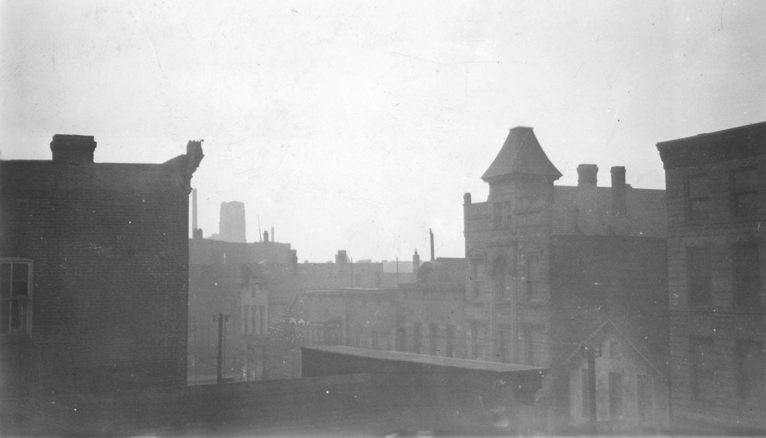rooftops-1930-pilsen-chicago – Roger Sherman house